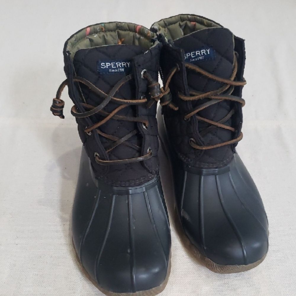 Sperry Saltwater Duck Boots Womens 6 Diamond Quilted Waterproof Side Zip Boots